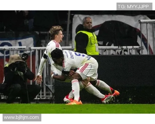 布隆德比主场迎战哥本哈根双方争夺丹麦超级联赛重要积分